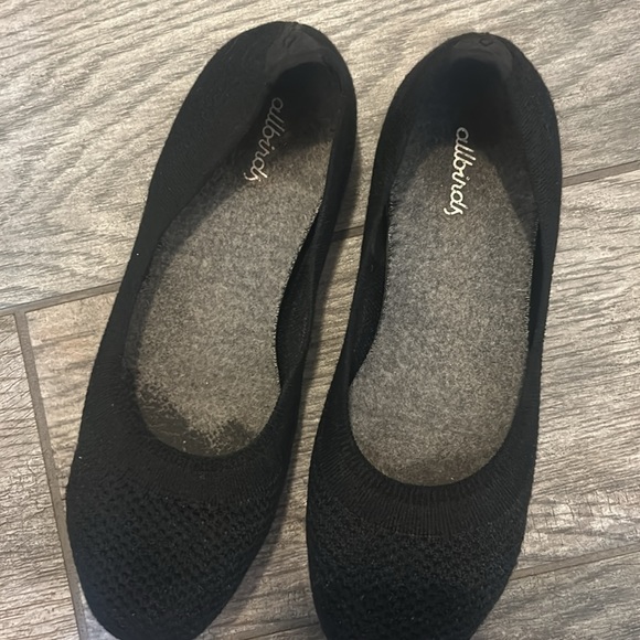 Black allbirds size 7.5 - Picture 2 of 3